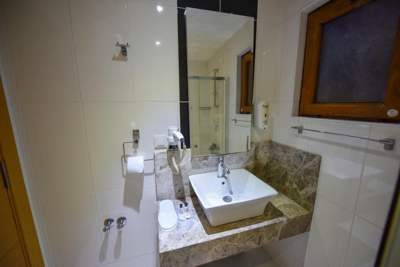 Lidya City Hotel Fethiye Ngoại thất bức ảnh